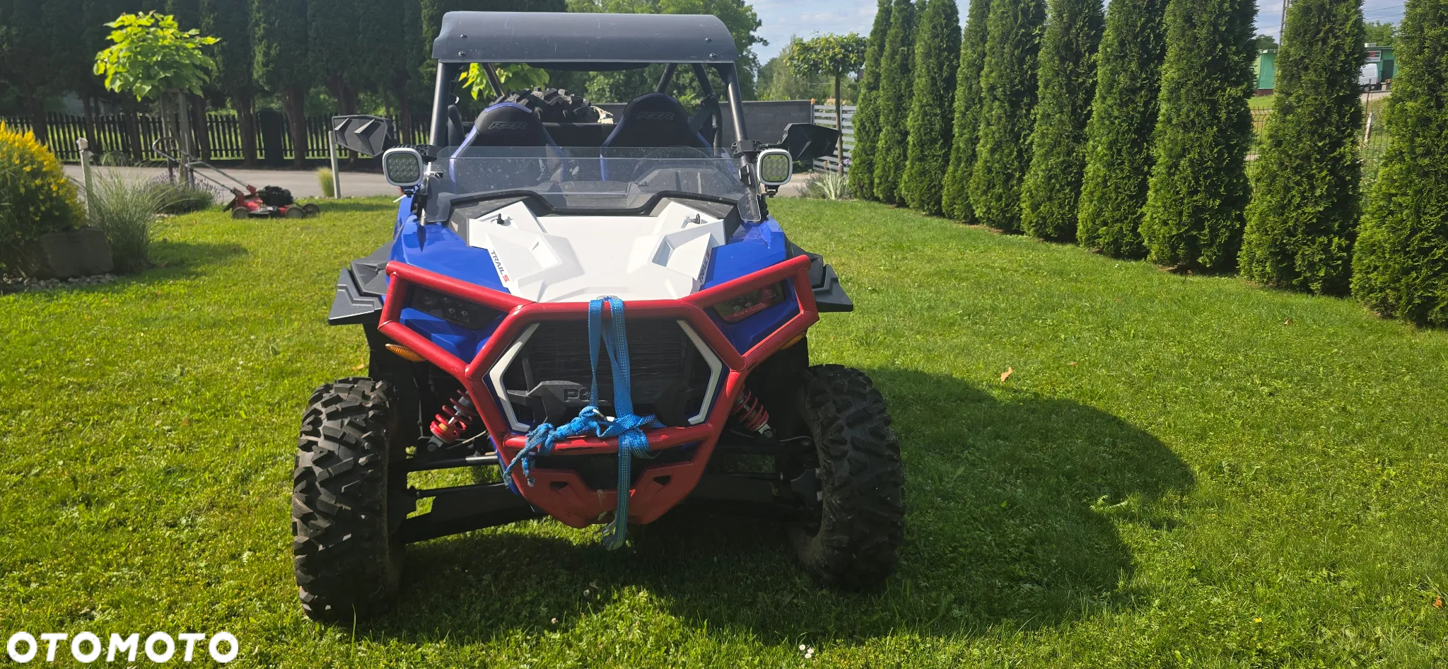 Polaris RZR - 8
