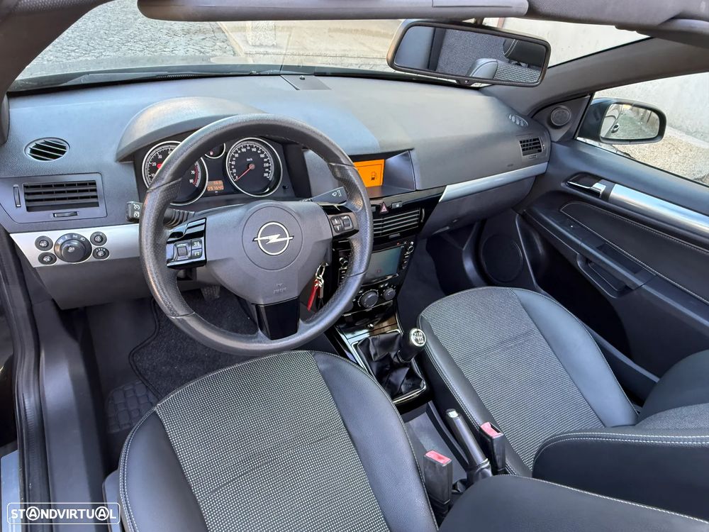 Opel Astra Cabrio TwinTop 1.6 - 19
