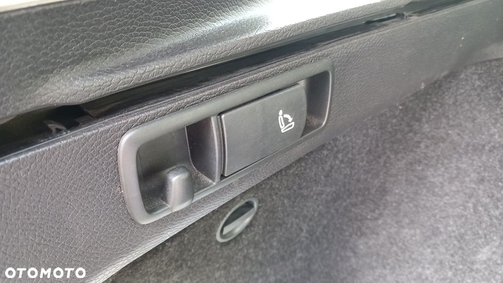 Volkswagen Passat 1.6 TDI Comfortline - 7