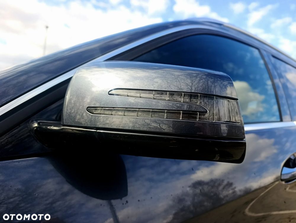 Mercedes-Benz Klasa E 500 7G-TRONIC Avantgarde - 26