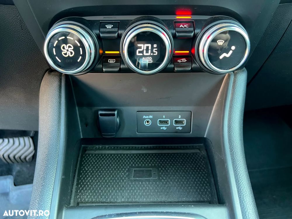 Renault Captur BLUE dCi EDC Intens - 19