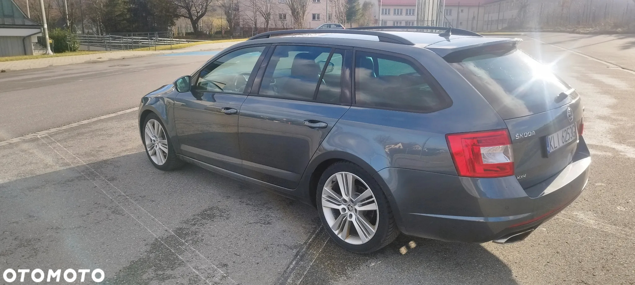 Skoda Octavia Combi 2.0 TDI 4x4 DSG RS - 8
