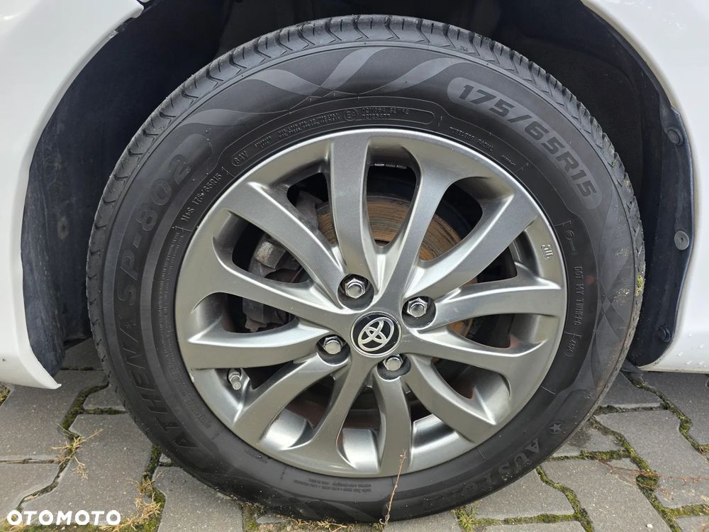 Toyota Yaris 1.33 Premium - 20