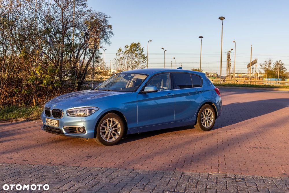 BMW Seria 1 120i Advantage - 32