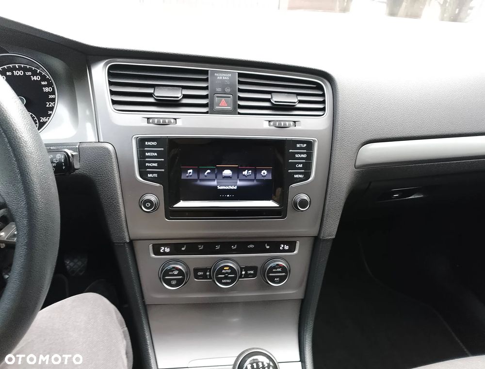 Volkswagen Golf 1.6 TDI BMT Comfortline - 16