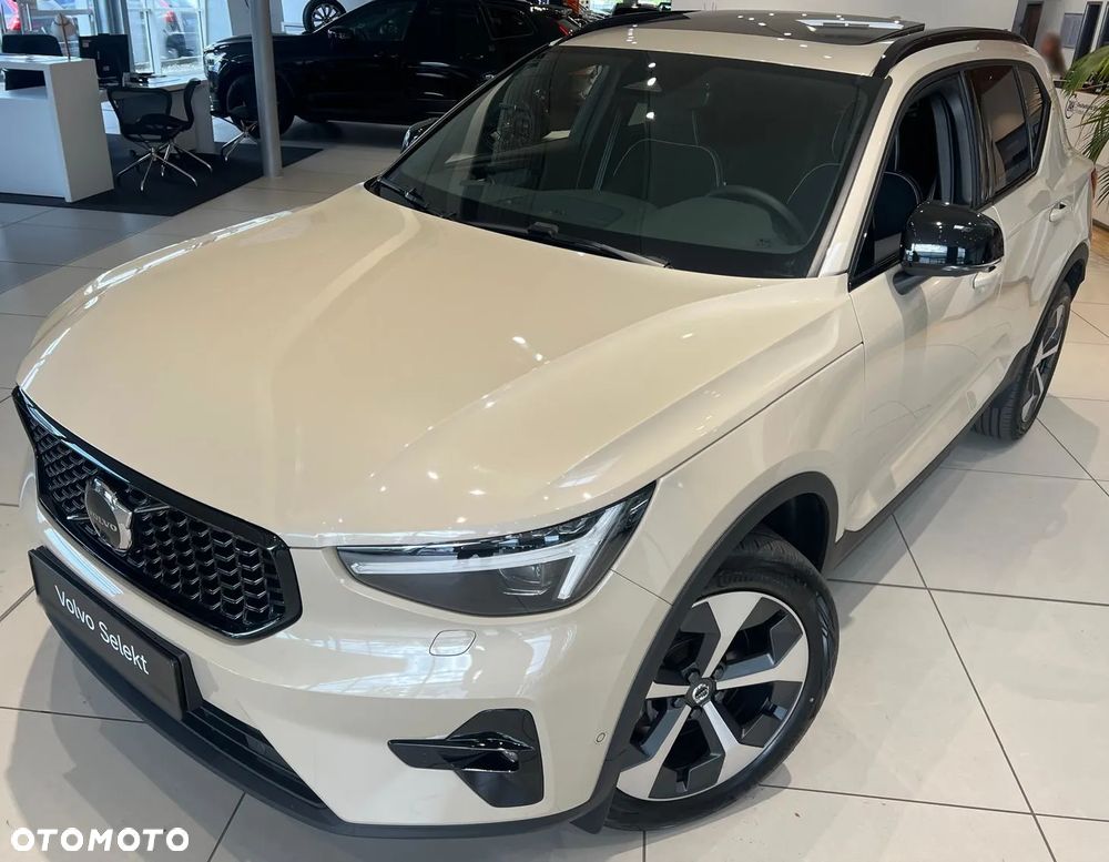 Volvo XC 40 B4 AWD Ultimate Dark - 10