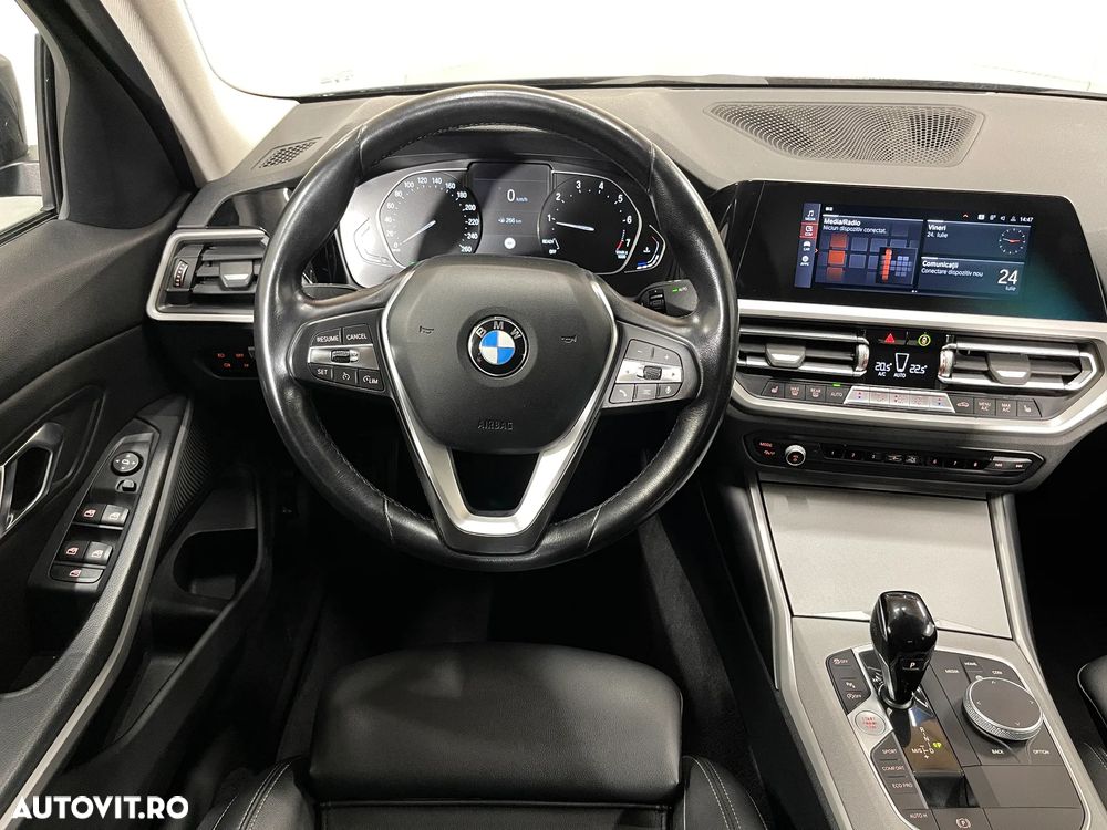 BMW Seria 3 320i xDrive AT - 7