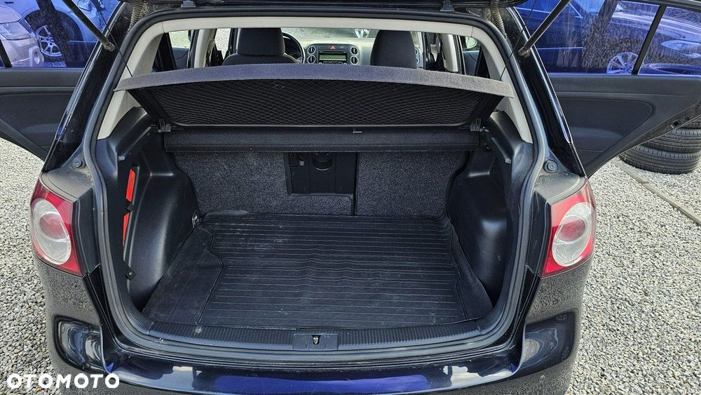 Volkswagen Golf Plus - 23