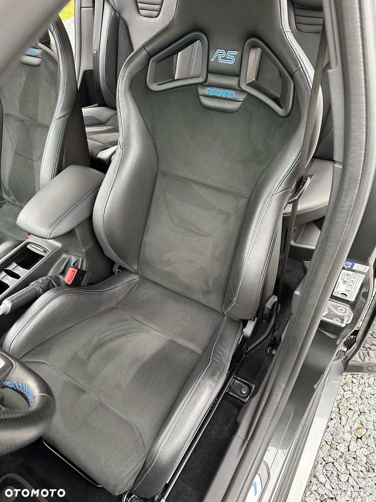 Ford Focus 2.3 EcoBoost RS - 11