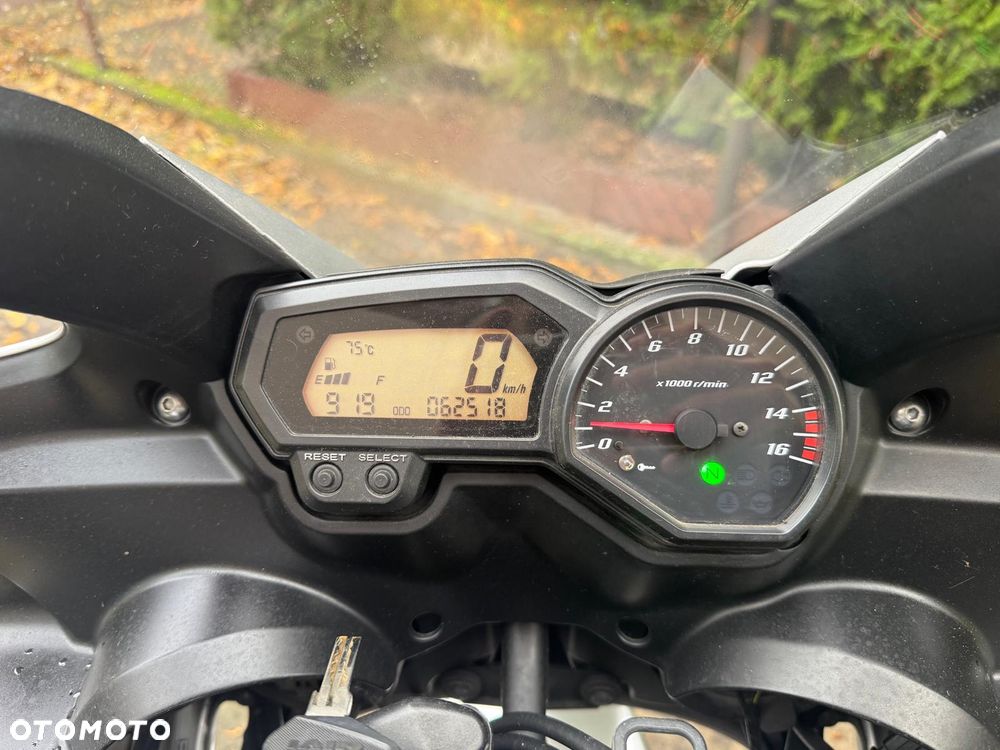Yamaha FZ6 - 10