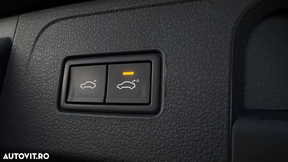 Volkswagen Passat 2.0 TDI DSG Highline - 15