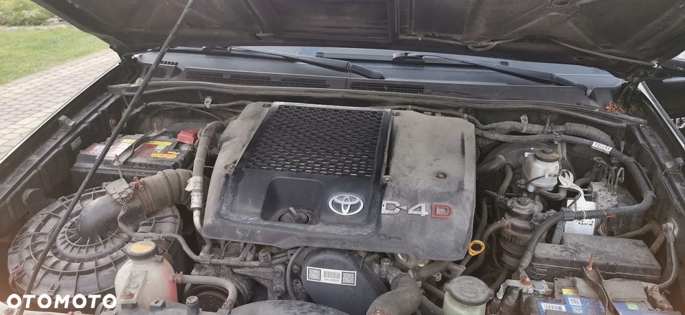Toyota Hilux 3.0 D-4D SR5-X Platinium - 4