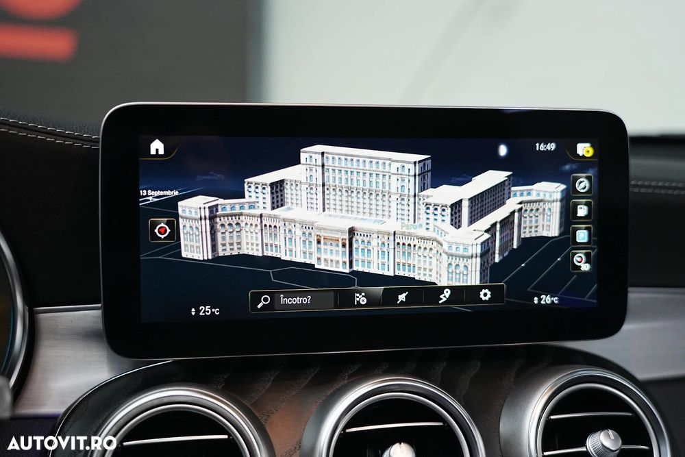 Mercedes-Benz GLC Coupe 300 e 4Matic 9G-TRONIC Edition AMG Line - 33