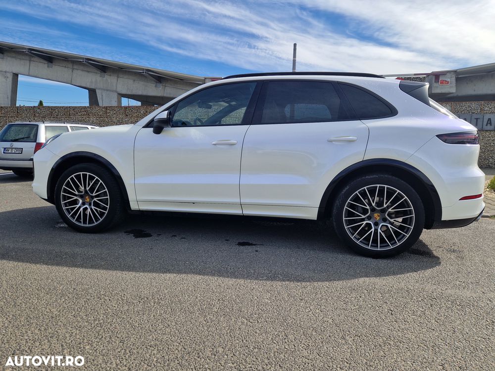 Porsche Cayenne S - 2