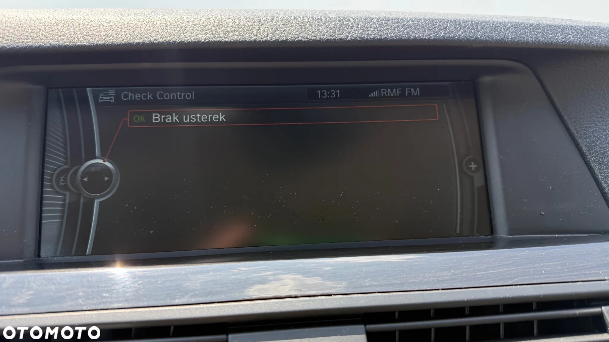 BMW Seria 5 528i xDrive - 18