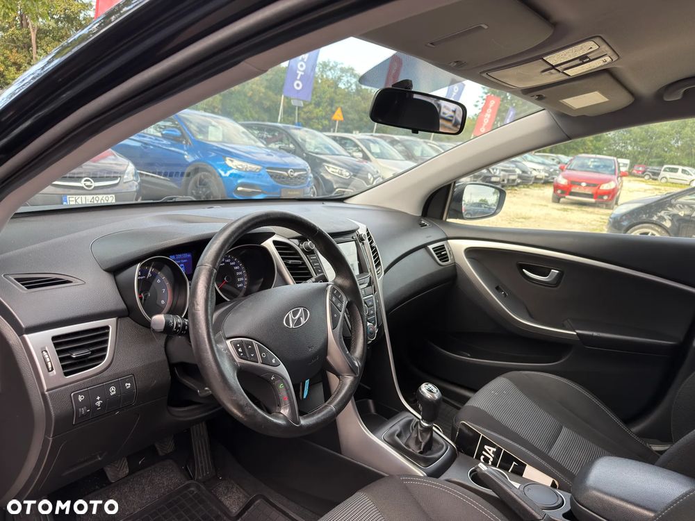 Hyundai i30 1.6 GDI Classic - 23