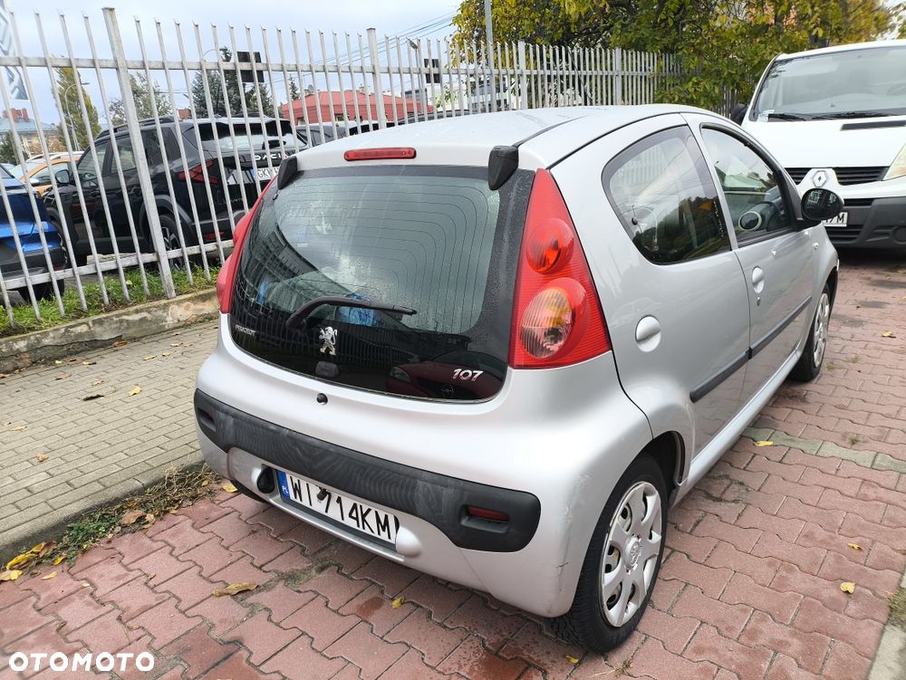 Peugeot 107 - 4
