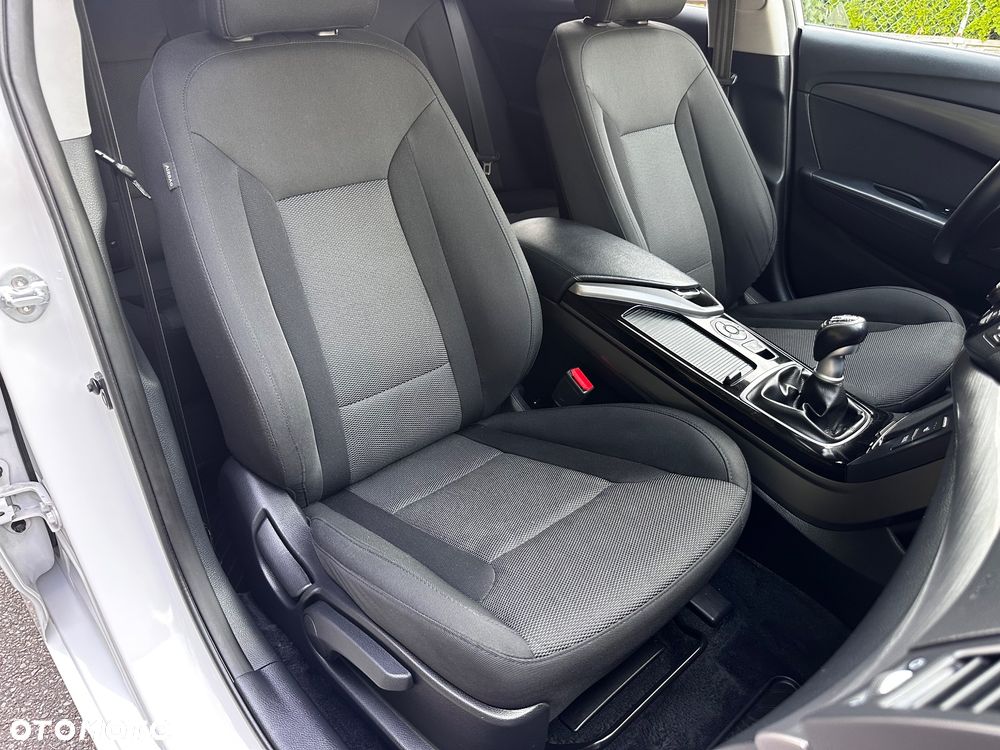 Hyundai i40 1.6 GDI Comfort + - 25