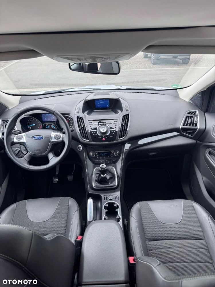 Ford Kuga 1.6 EcoBoost 2x4 Individual - 18