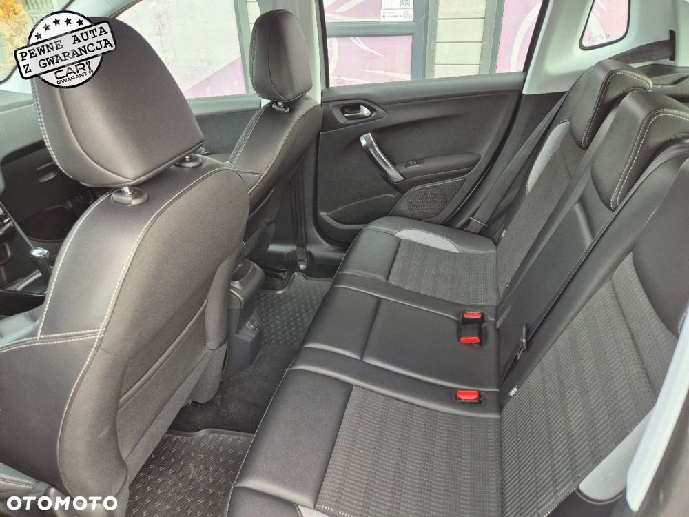Peugeot 2008 - 17
