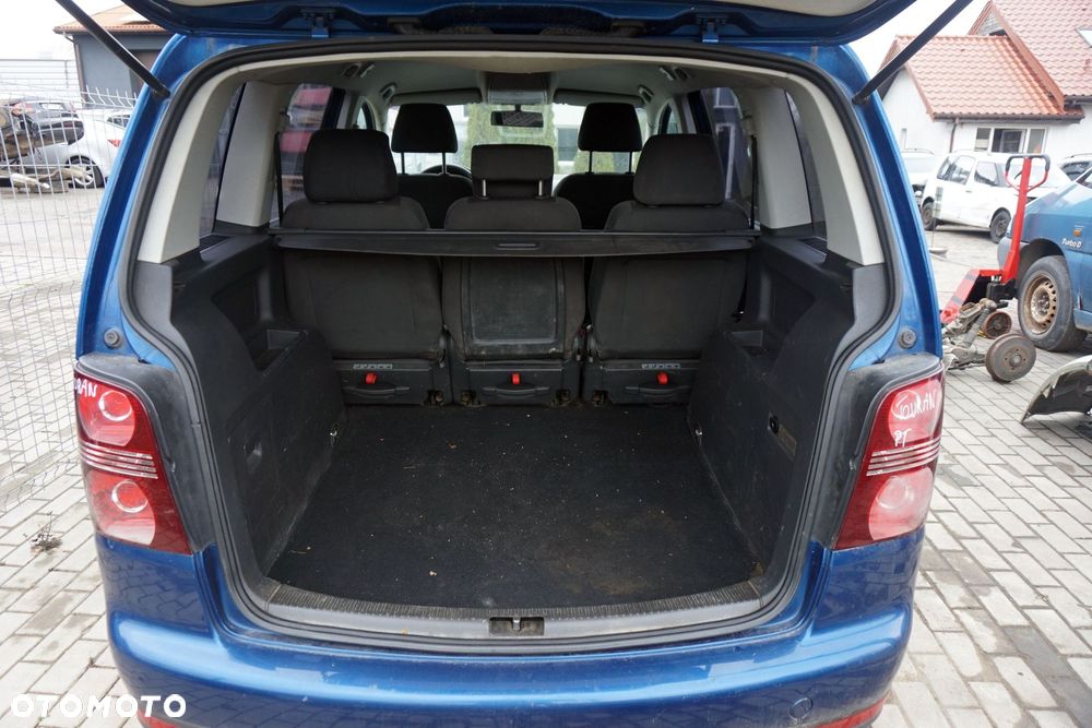 VOLKSWAGEN TOURAN I LIFT FL1 2007 LC5C 2.0 TDI BMM 140KM JLT NIEBIESKI na części - 13