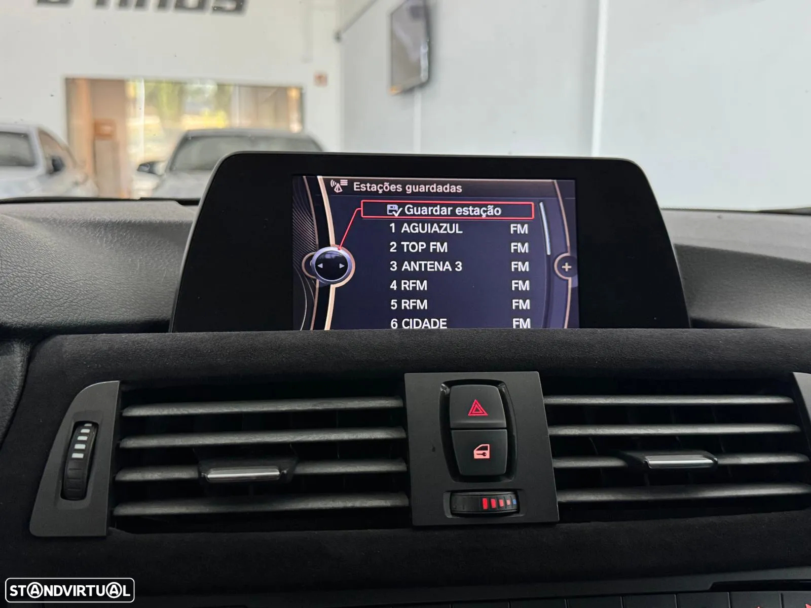 BMW 320 d EfficientDynamics Auto - 25