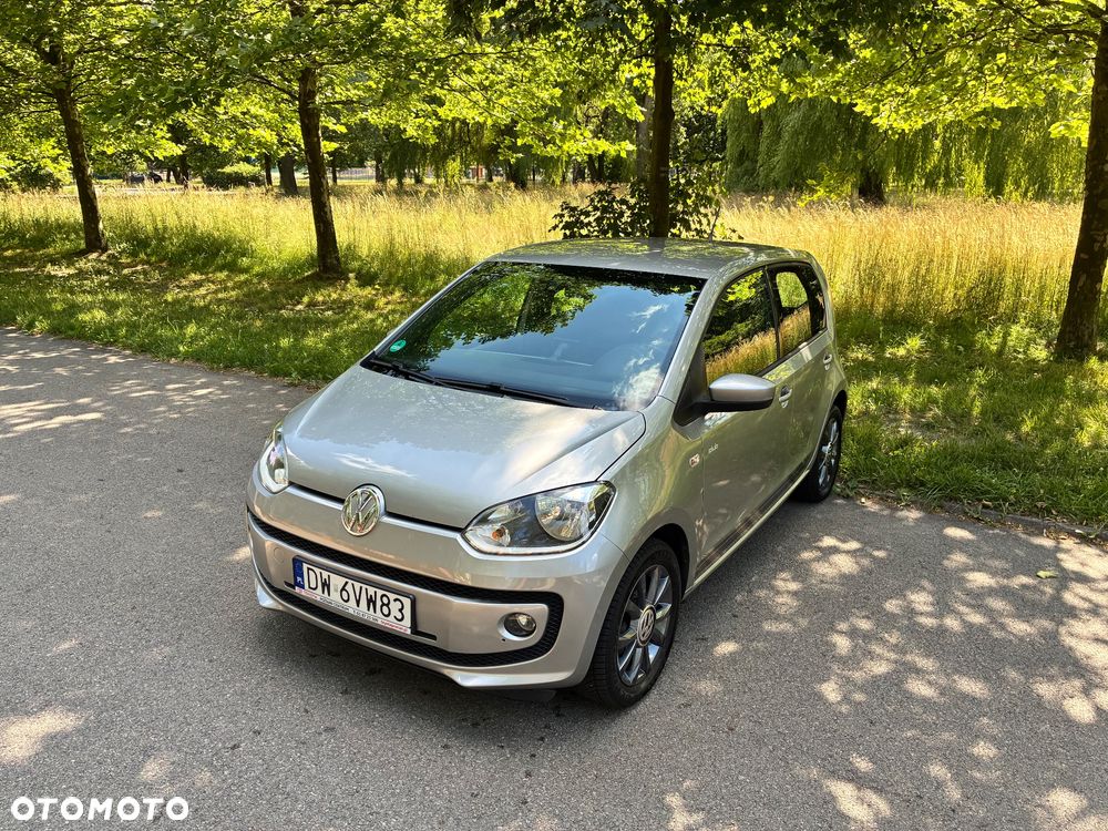 Volkswagen up! BlueMotion Technology club - 3