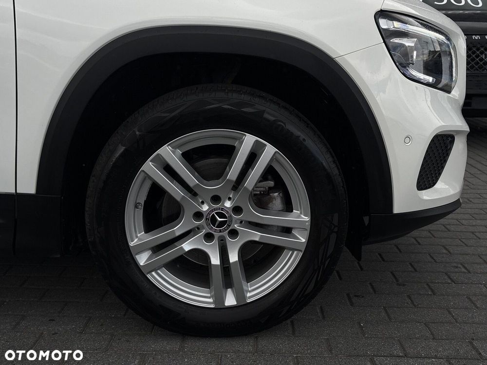 Mercedes-Benz GLB 200 7G-DCT - 32