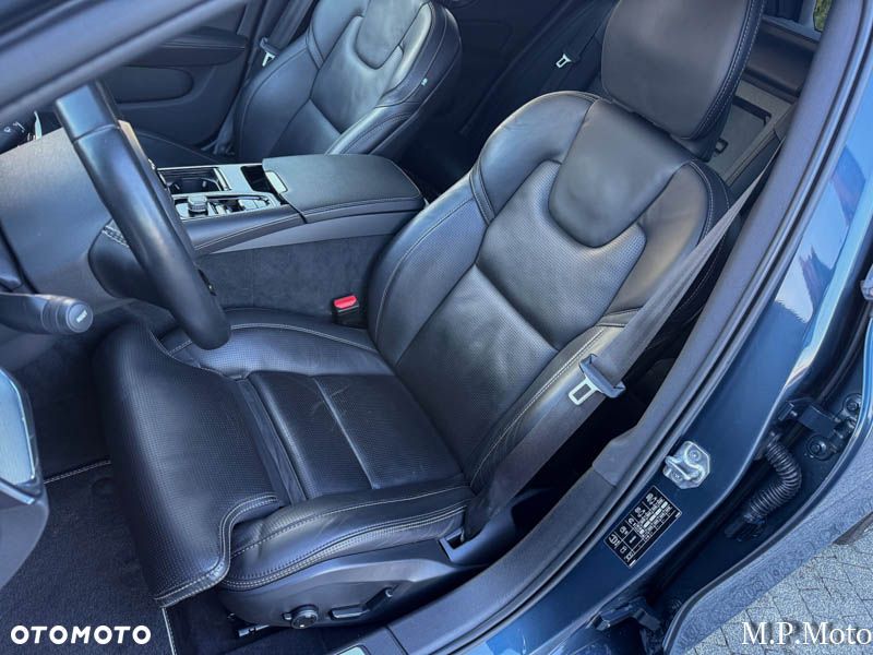 Volvo V60 T6 AWD Geartronic R-Design - 14