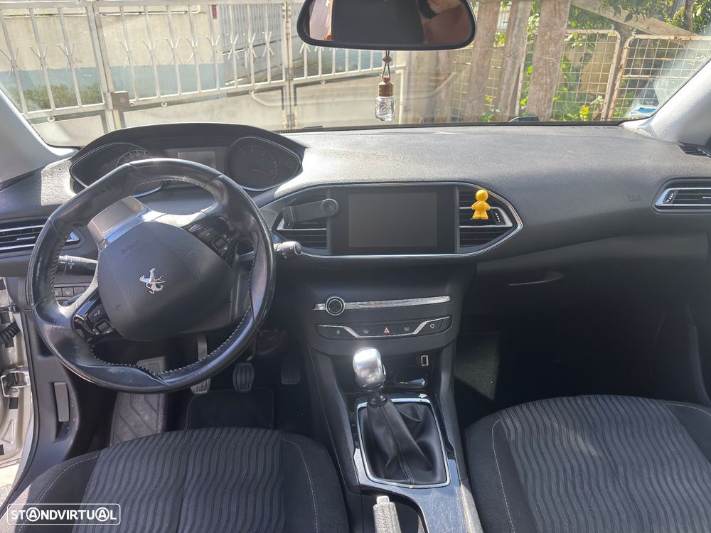 Peugeot 308 1.6 e-HDi Active J17 - 14