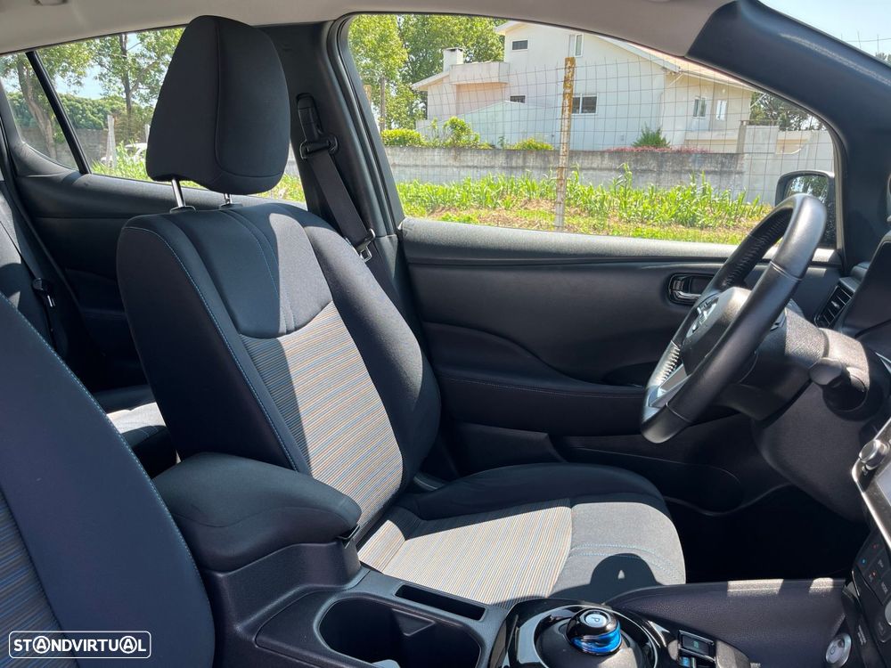 Nissan Leaf 40 kWh Tekna - 27