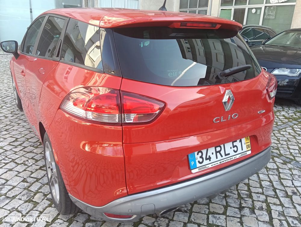 Renault Clio Sport Tourer 1.5 dCi GT Line - 6