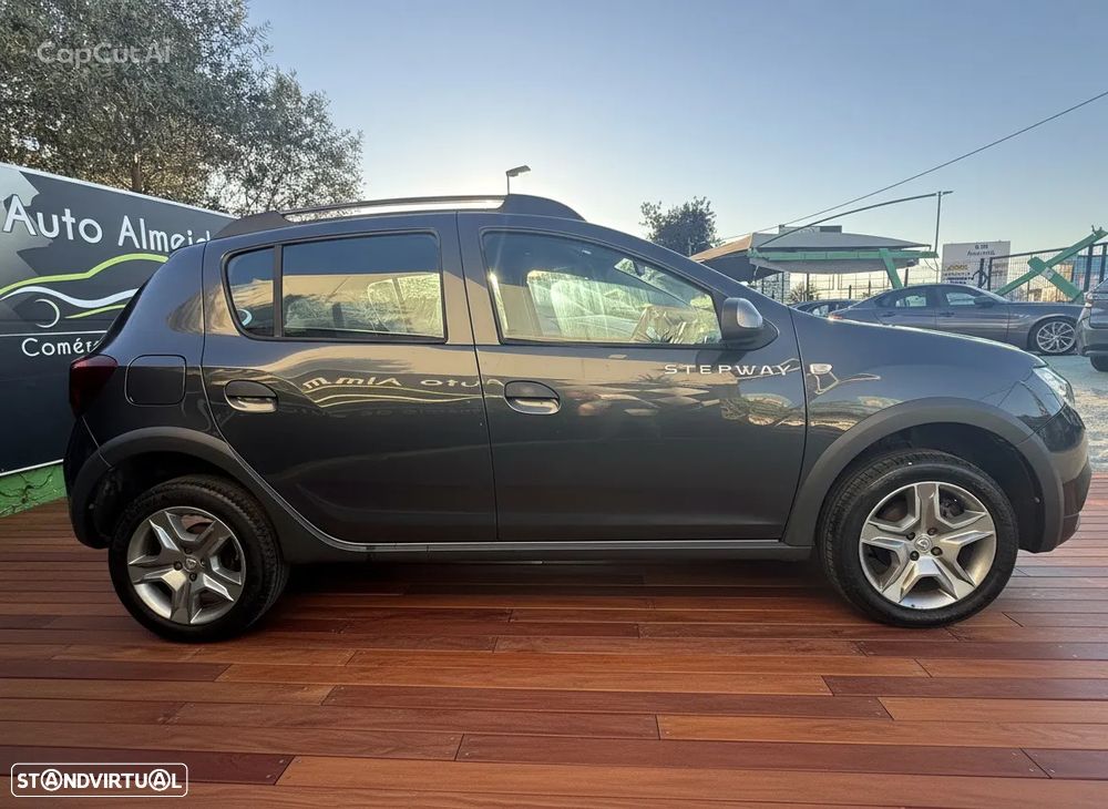 Dacia Sandero Stepway SCe 75 Essential - 4
