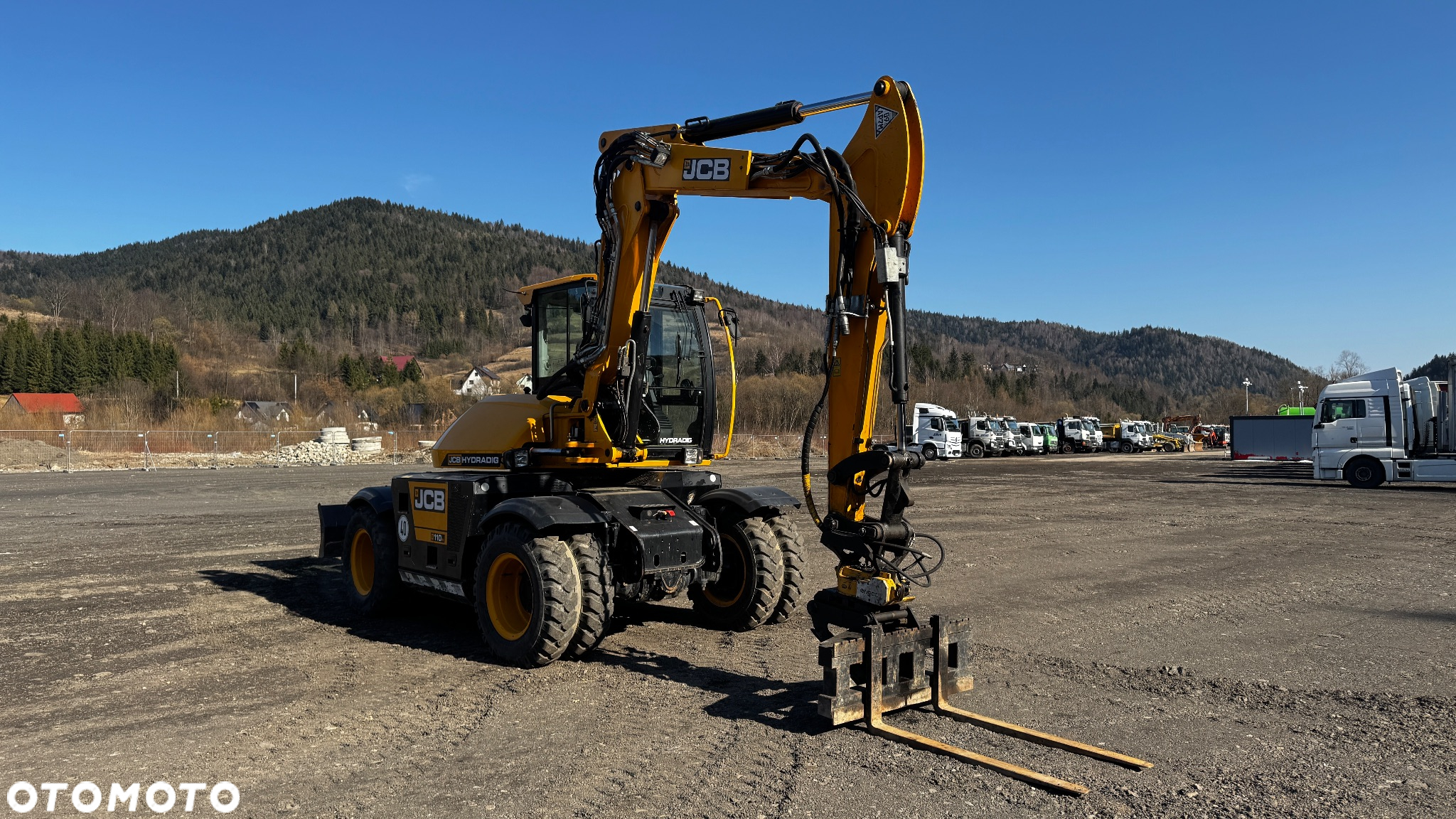 JCB HYDRADIG 110 - 8