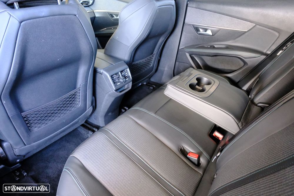 Peugeot 3008 1.6 Hybrid Allure Pack e-EAT8 - 11