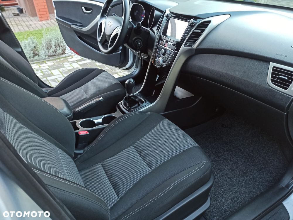 Hyundai i30 1.6 CRDi Comfort - 10