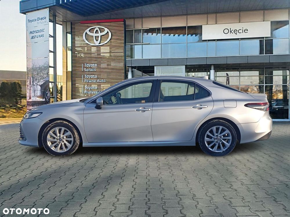 Toyota Camry 2.5 Hybrid Comfort CVT - 2