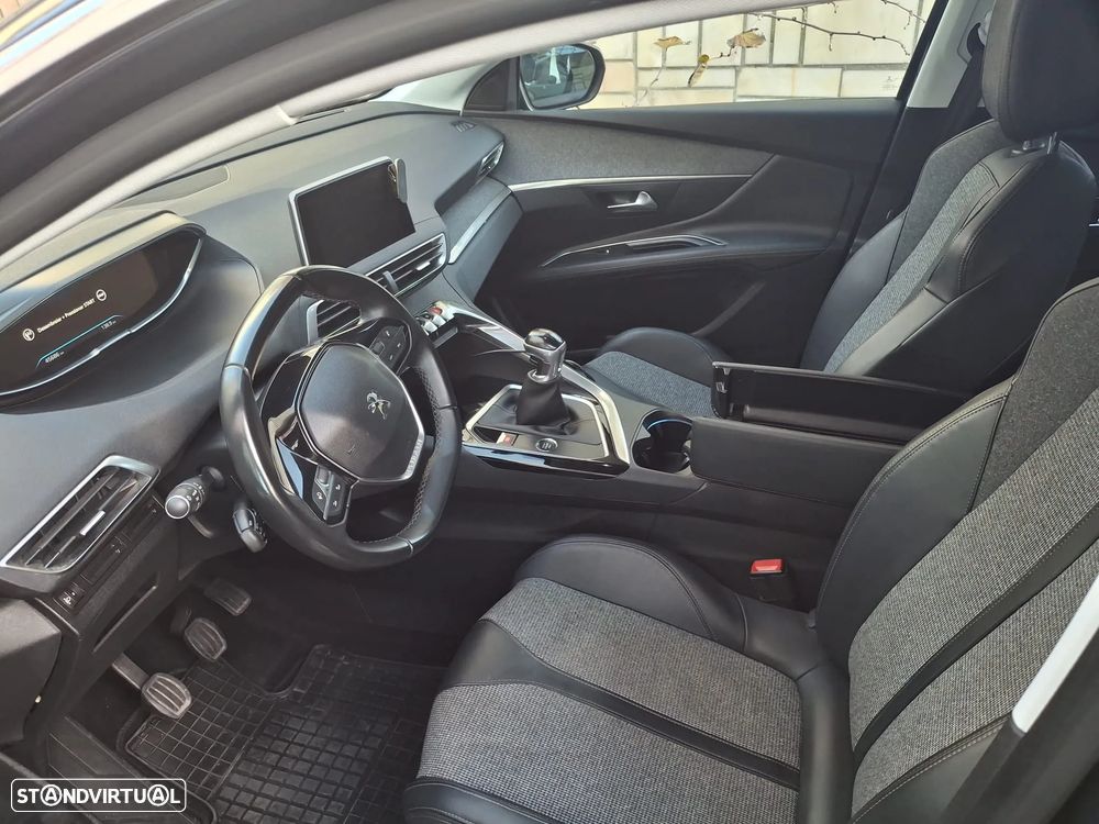 Peugeot 3008 1.5 BlueHDi Allure - 5