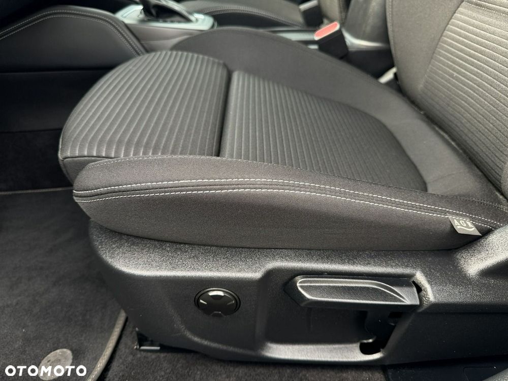 Ford Focus 1.0 EcoBoost mHEV Titanium X - 12