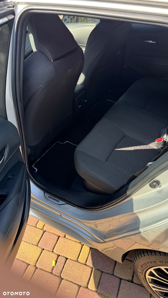 Toyota Corolla 1.8 Hybrid Executive - 13