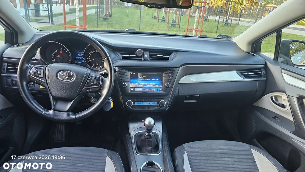 Toyota Avensis Touring Sports 1.6 D-4D - 12