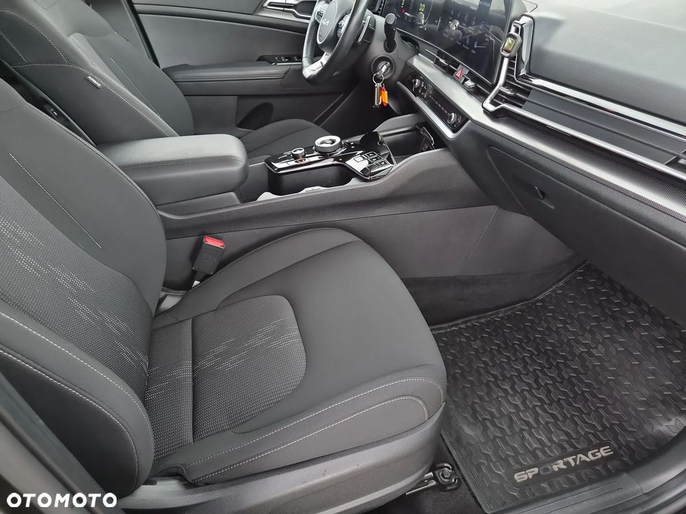 Kia Sportage 1.6 T-GDI HEV L 2WD - 27