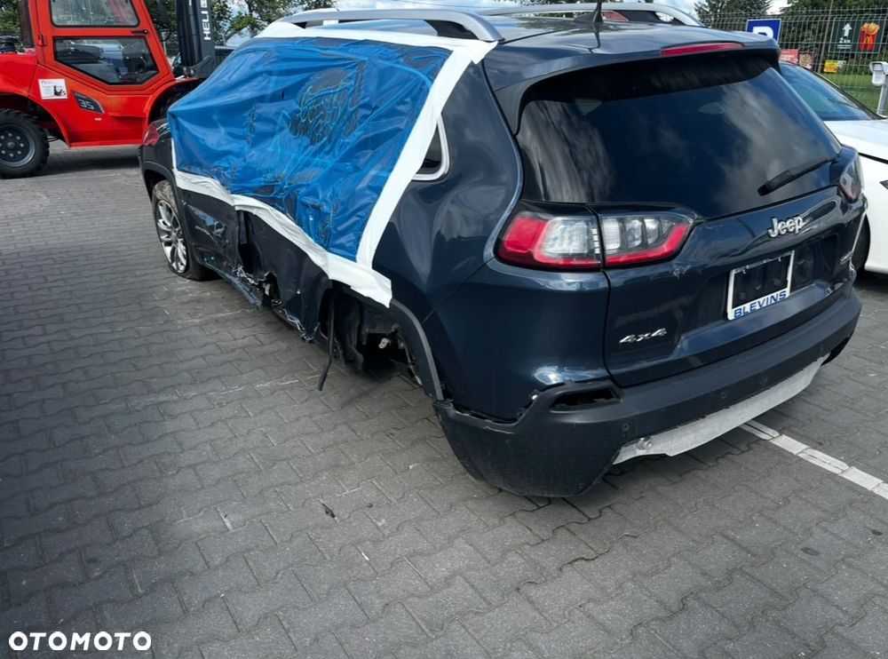Jeep Cherokee - 6