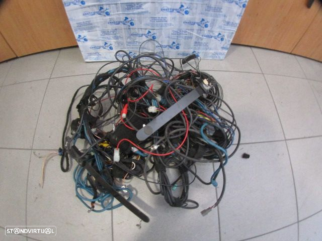 Radios IVAW505R PKG2000P TUET200DVB  KCE400BT ALFA ROMEO 159 2007 2.4 JTD 0P ALPINE 54-12111Z02-B - 2