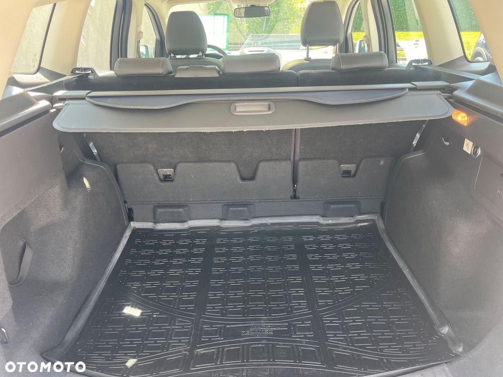 Ford Kuga 2.0 TDCi 4x2 Titanium - 25