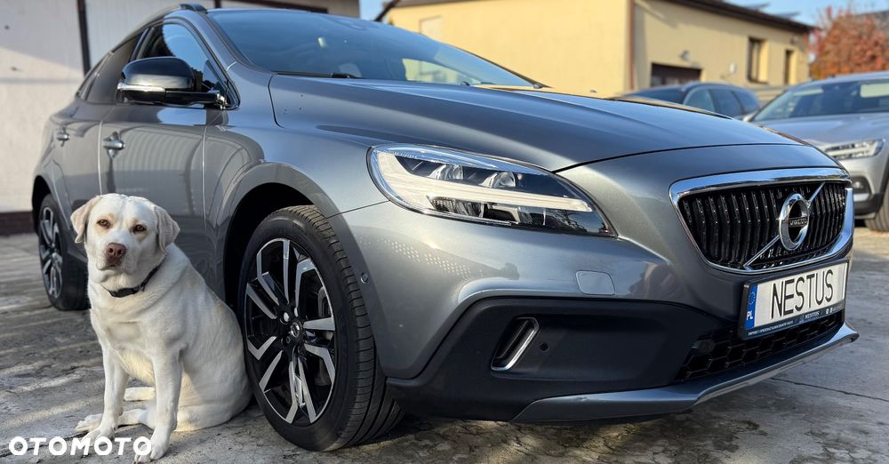 Volvo V40 T3 Drive-E R-Design Momentum