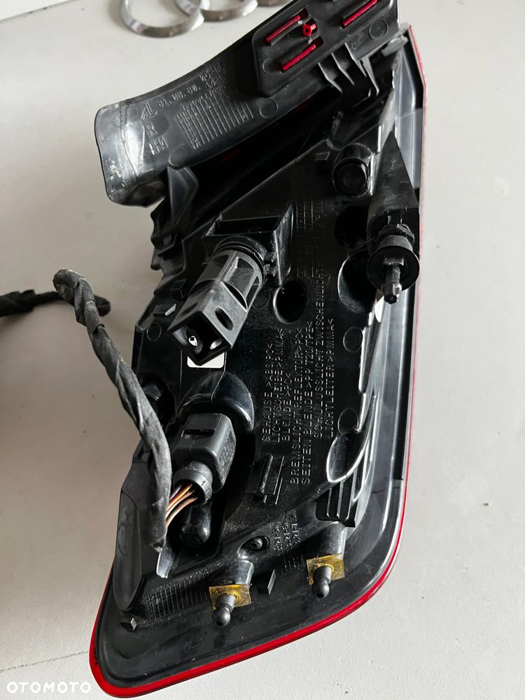 LAMPA PRAWA TYLNA W KLAPE I BŁOTNIK LED 8V4 AUDI A3 8V  LIFT 8V4945094A 8V4945096A - 6