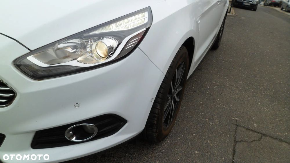 Ford S-Max 2.0 TDCi Titanium - 5