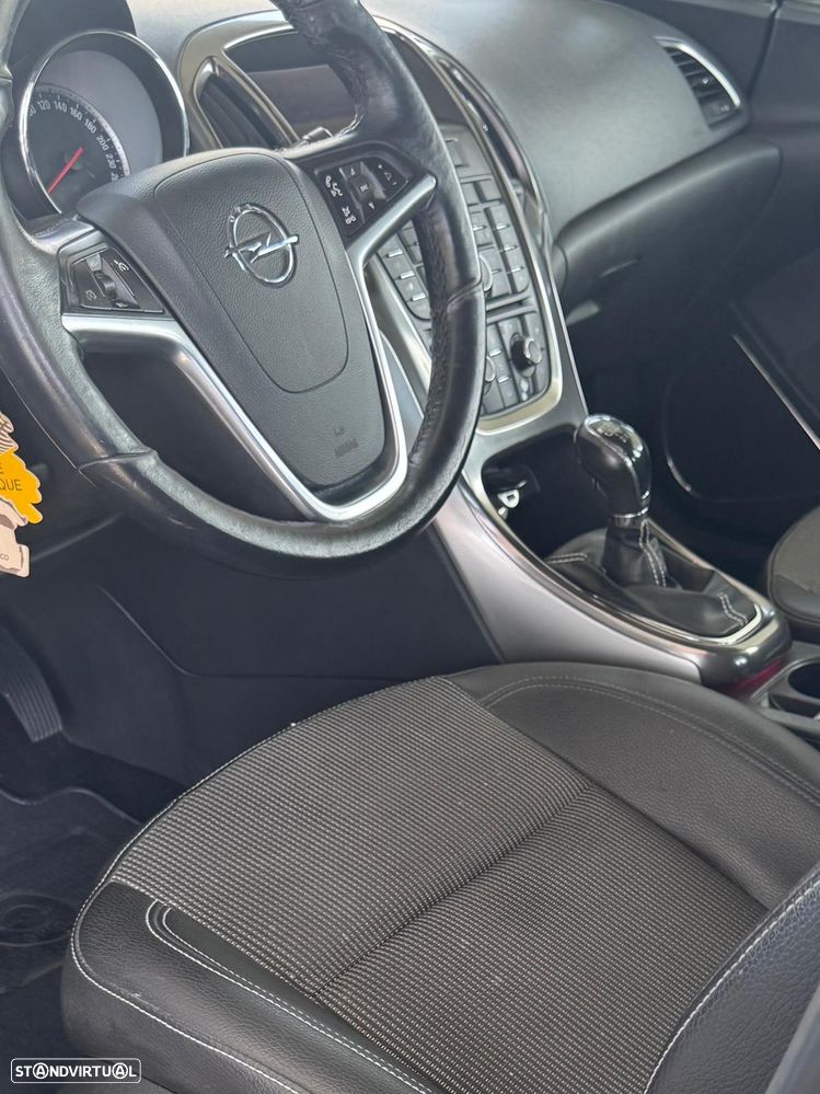 Opel Astra 1.7 CDTI Cosmo - 26