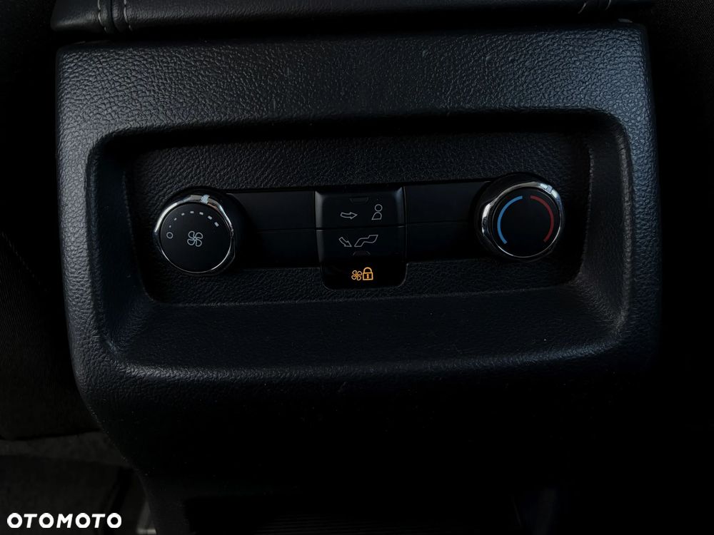 Ford S-Max 2.0 EcoBlue Titanium - 35